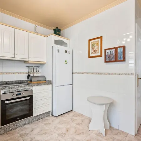 Jede Costa Adeje (Tenerife)